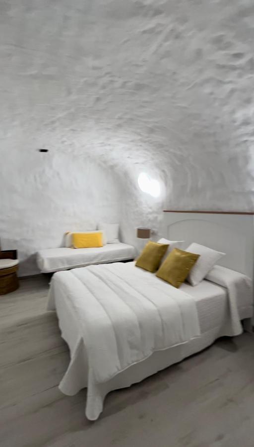Country house Cuevas Pinomojon