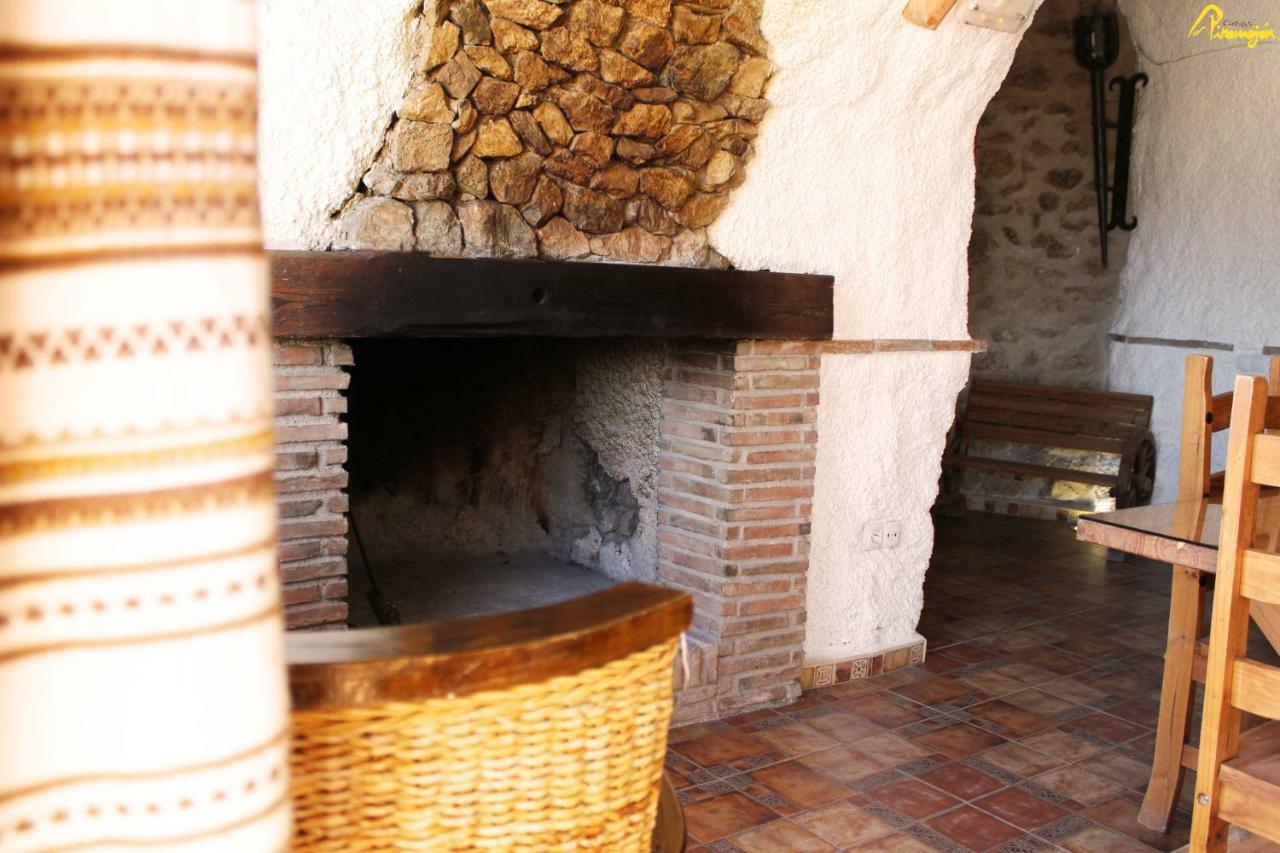 Cuevas Pinomojon Country house