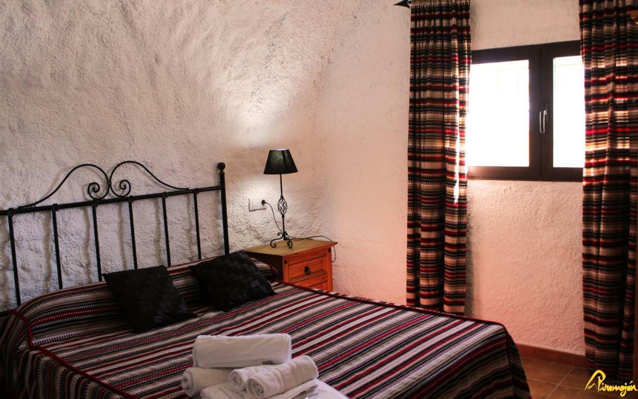 Country house Cuevas Pinomojon